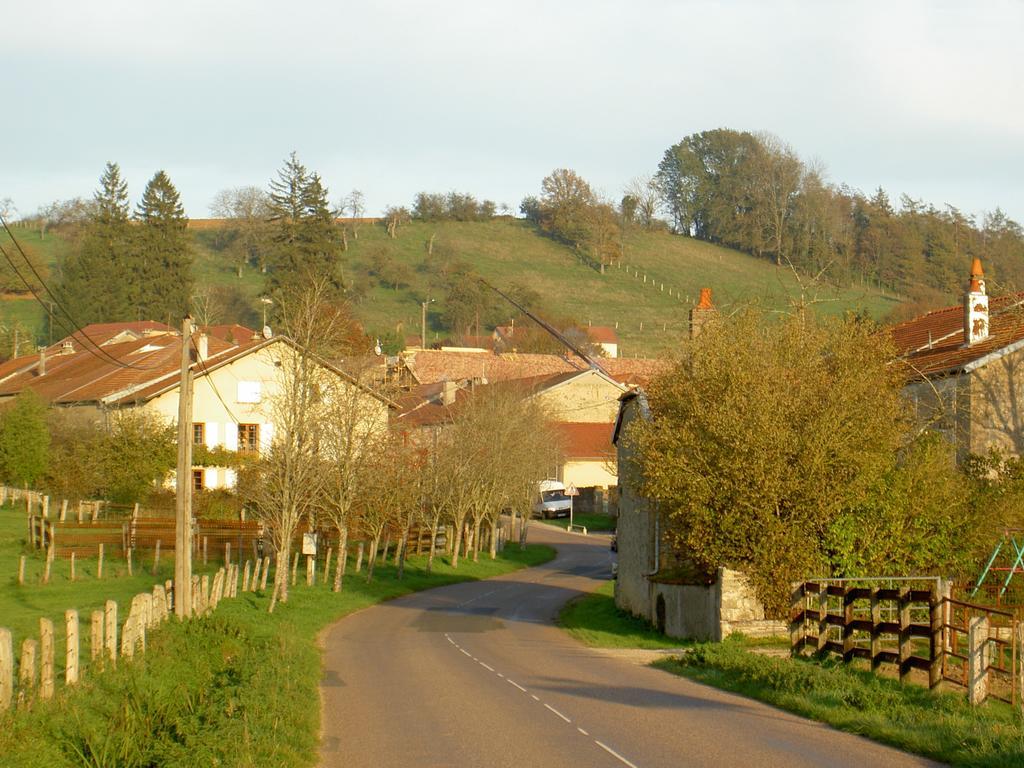 Doncourt-sur-Meuse La Maison De Marie-Claire المظهر الخارجي الصورة